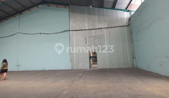 Warehouse in Kamal Indah West Jakarta, Area 1,005m², Strategic Location