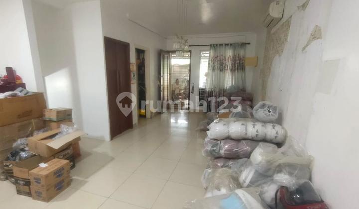 Rumah Gandeng di Green Lake City Tangerang 4 Lantai SHM Rumah Gandeng di Green Lake City Tangerang 4 Lantai SHM