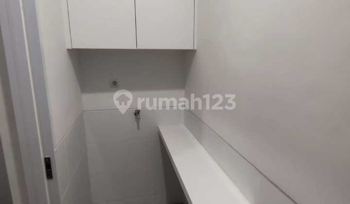 FOR RENT: NEW FLATHOUSE MYZA BSD, FULLY FURNISHED COMPLETE WITH 2 AC UNITS, ONLY 45 MILLION, SLIGHTLY NEGOTIABLE. 2