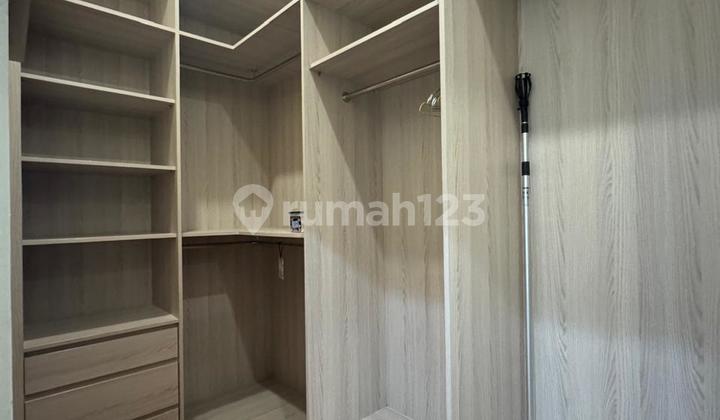 For Rent Tesla Cluster House in Gading Serpong, Fully Furnished with Neat and Beautiful Electronics, 75 Million Negotiable.