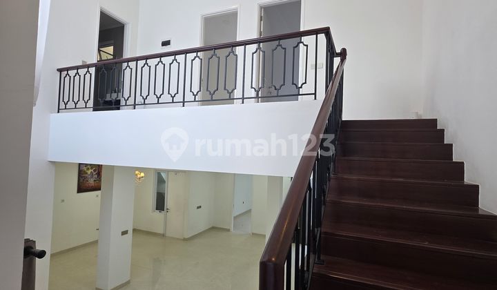 For Rent: Greenwich Park House, BSD Cluster Whitsand, Semi-Furnished, Neat and Beautiful, 155 Million Negotiable 2