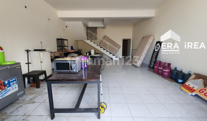 Ruko 2 Lantai Disewakan Murah di Solo Pusat Ruko 2 Lantai Disewakan Murah di Solo Pusat