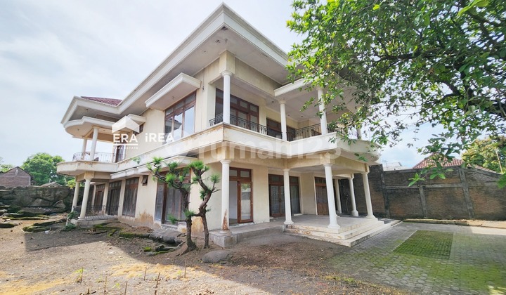 House for Rent in Solo Near Solo Square Mall House for Rent in Solo Near Solo Square Mall