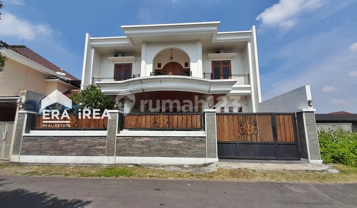 Jual Rumah Mewah 2 Lantai Area Rumah Pak Jokowi di Solo 2