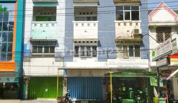 Jual Ruko Bagus Murah 3 Lantai di Jl Colombo Yogyakarta 7