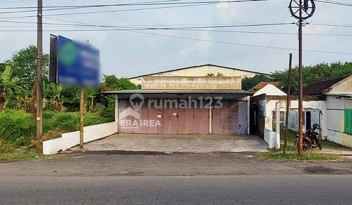Rumah dan Ruang Usaha Kebakkramat Karanganyar 1