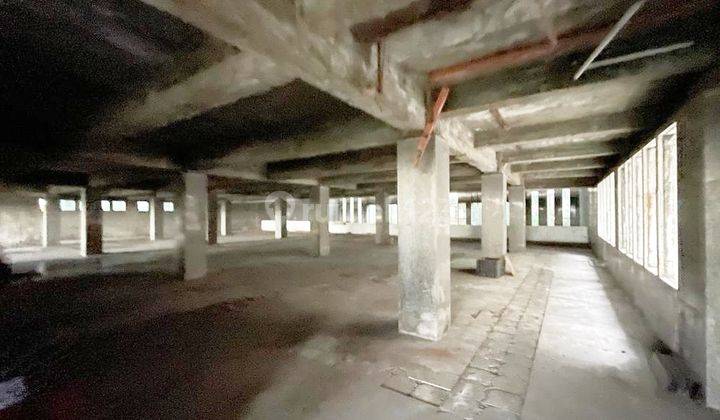 Gedung Kantor Lokasi Bagus Dekat Tugu Kota Yogyakarta