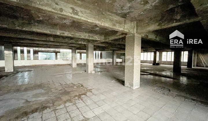Gedung Kantor Lokasi Bagus Dekat Tugu Kota Yogyakarta