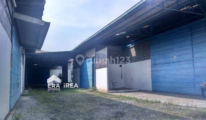 Gudang Strategis Akses Kontainer di Mangkang Tugu Semarang