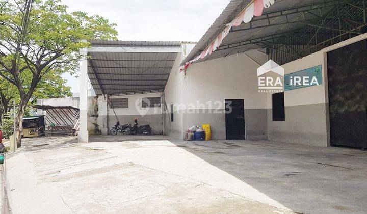 Gudang Siap Pakai di Woltermonginsidi Semarang
