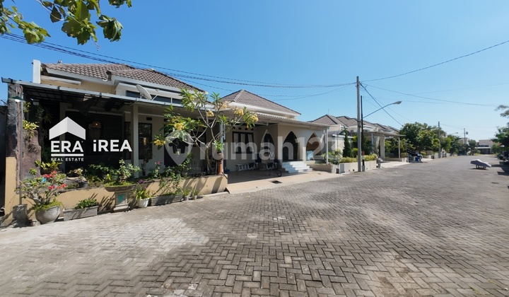 Nice House for Sale in Mojolaban Sukoharjo, One Gate System