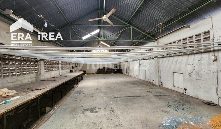 For Sale Commercial Space Outskirts of the City Location in the center of Solo.