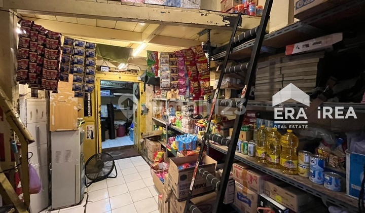 Strategic Commercial Space for Sale in Solo Jebres Area near Pasar Gedhe