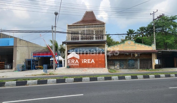 3-Story Ready-to-Use Commercial Space Near Business Center 3-Story Ready-to-Use Commercial Space Near Business Center