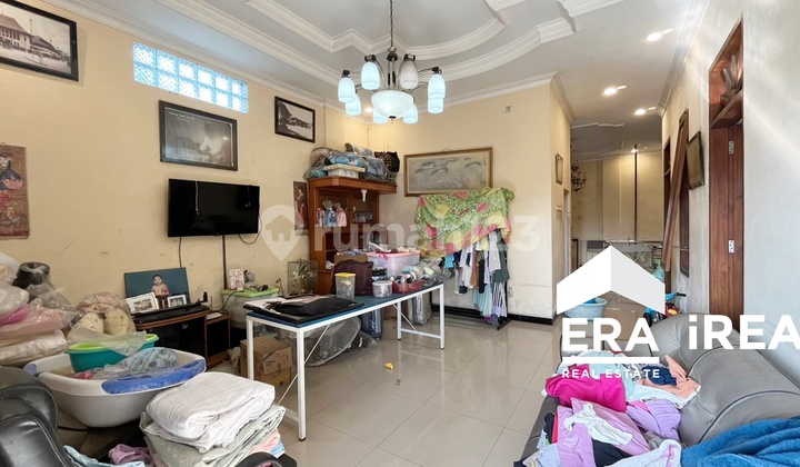 Rumah Bagus 3 Lantai Dijual di Jagalan Solo Dekat Pasar Gedhe 2