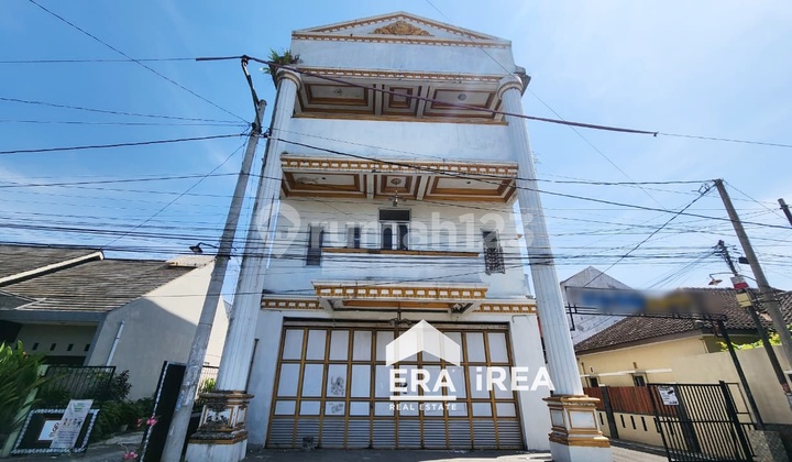 Rumah 4 Lantai Dekat Luwes Gentan Solo Siap Huni 2