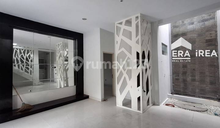 Dijual Rumah 2 Lantai Siap Huni di Sleman