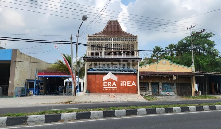 3-Story Ready-to-Use Commercial Space Near Business Center 3-Story Ready-to-Use Commercial Space Near Business Center