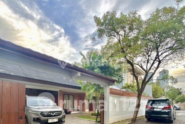 Rumah Kemang Minimalis Modern Furnish Lokasi Strategis 1