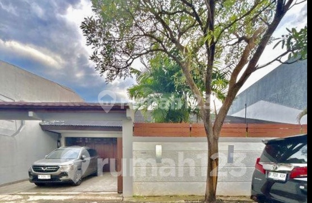 Rumah Kemang Minimalis Modern Furnish Lokasi Strategis 2