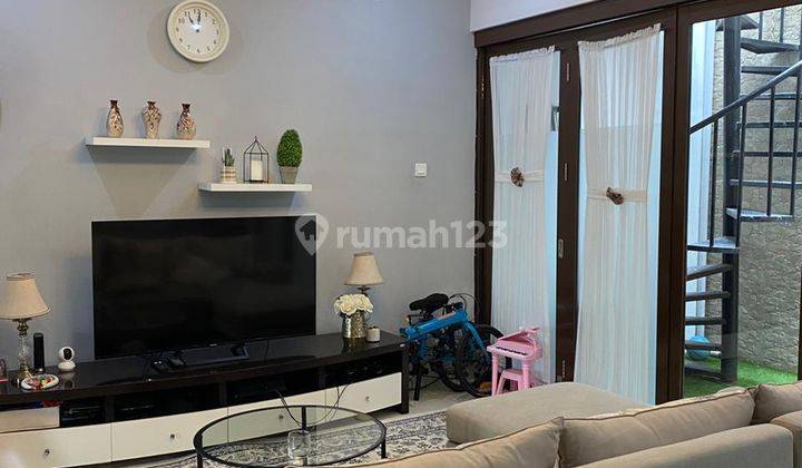 Rumah Bagus Terawat Dalam Komplek Green Andara Residence Depok Jakarta 2