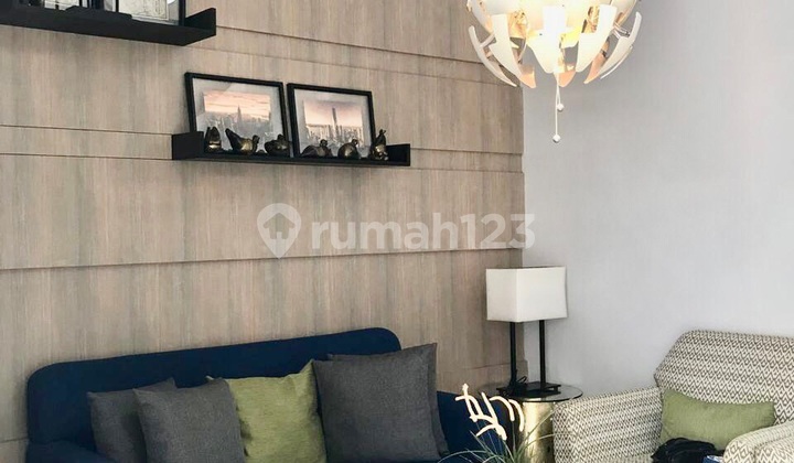 Ready-to-Occupy House in Kebayoran Baru 2