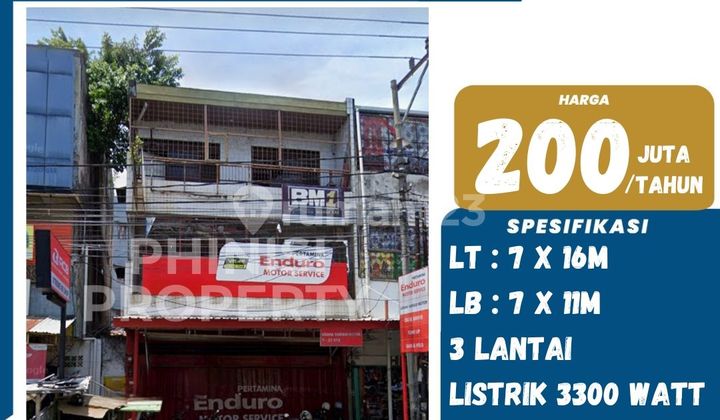 For Rent: Strategically located shop house on South Veteran Road. 1