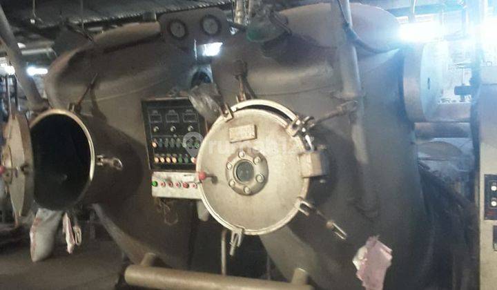 Pabrik Celup Pekalongan. berikut mesin & bak limbah ada.Air cukup.Pabrik siap operasional bisa Take Over.Pabrik dekat Exit tol.Jual cepat segera * 9