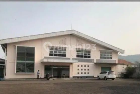 Pabrik Cipatik * Pabrik Cipatik *