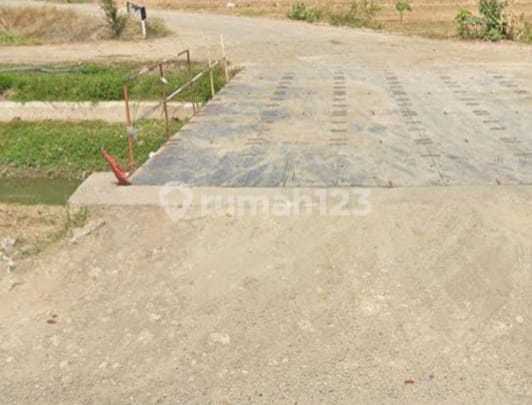 Tanah Brebes Industri * Tanah Brebes Industri *