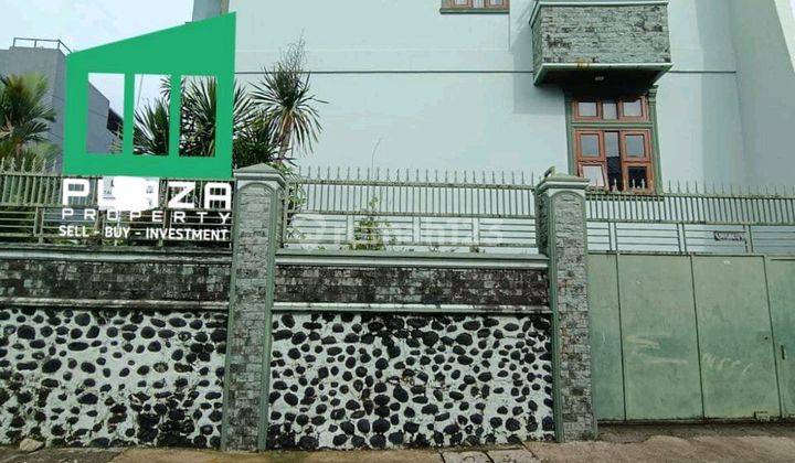 Rumah Jual Hook / Sudut 3,5 Lantai Siap Huni Tengah Kota 1