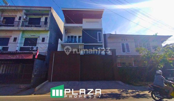 Dijual Rumah Cantik 3 Lantai Bangunan Baru Dekat Mari Mall Makassar 1