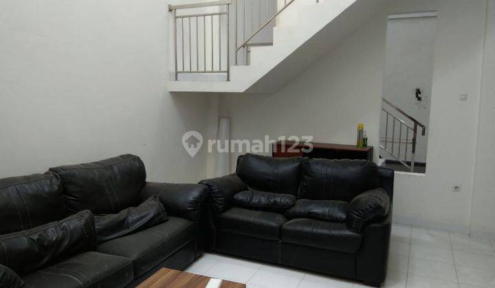Sewa Rumah 2 Lantai Sungai Saddang 3 Kamar Tidur Siap Huni Makassar 2