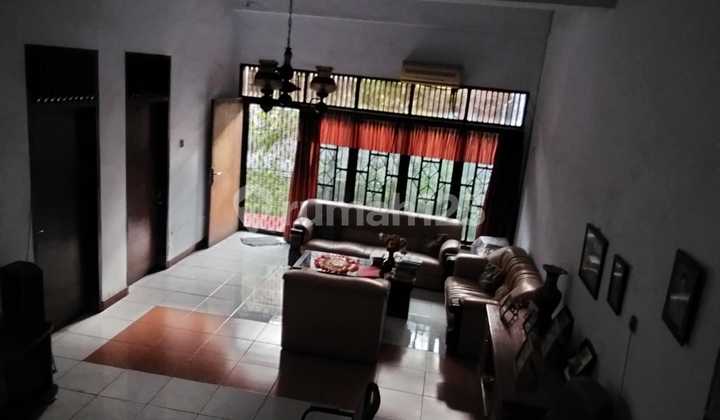 Rumah Jual Tengah Kota Jl Balana Makassar 2 Lantai Bagus Shm 2