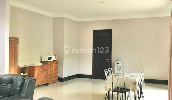 Dijual Rumah di Taman Jemursari 2