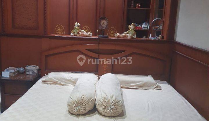 Dijual Rumah Sutorejo Prima 2 Lantai, Furnished 2