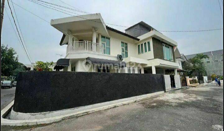 Dijual Rumah Cantik Mewah Batu Indah Batununggal 300/170 Shm 2,9 M 2