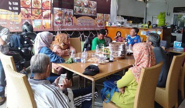Rumah siap huni terawat pinggir jalan utama kolonel masturi SHM 850 jt 19