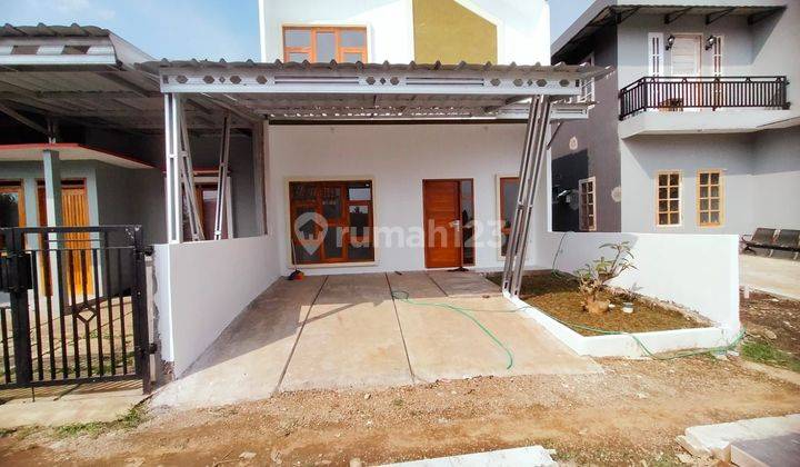 dijual rumah baru 2 lantai kolonel masturi panagelan Cimahi Utara SHM 1