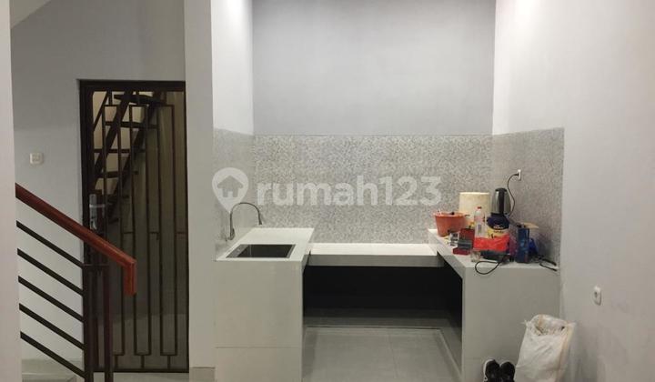 Rumah Rapi Kelapa Hibrida, Kelapa Gading 2