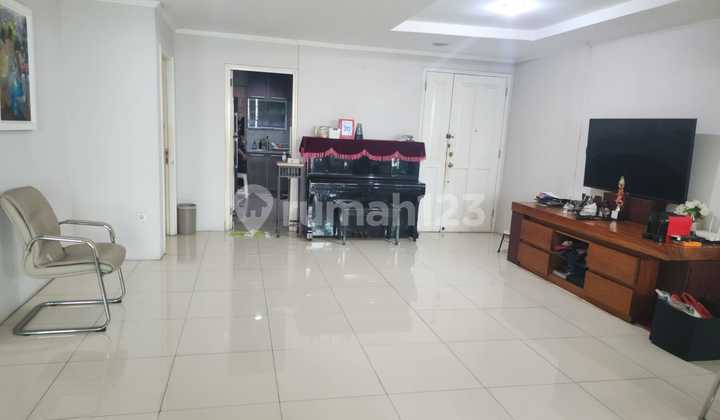 Apartemen French Walk Twr  Lyon Garden, Kelapa Gading