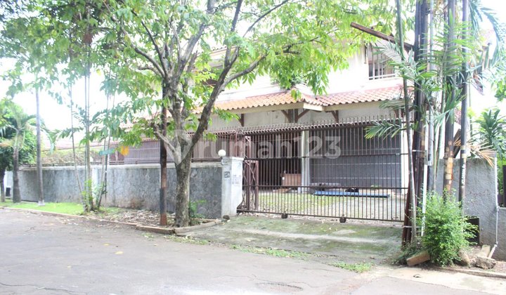 Dijual Tanah di Jalan Simprug Glof Dijual Tanah di Jalan Simprug Glof