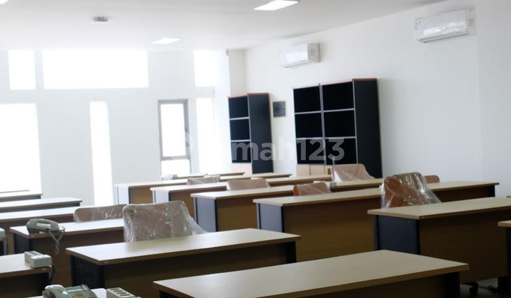Dijual Perkantoran di Jalan Haji Nawi Jakarta Selatan