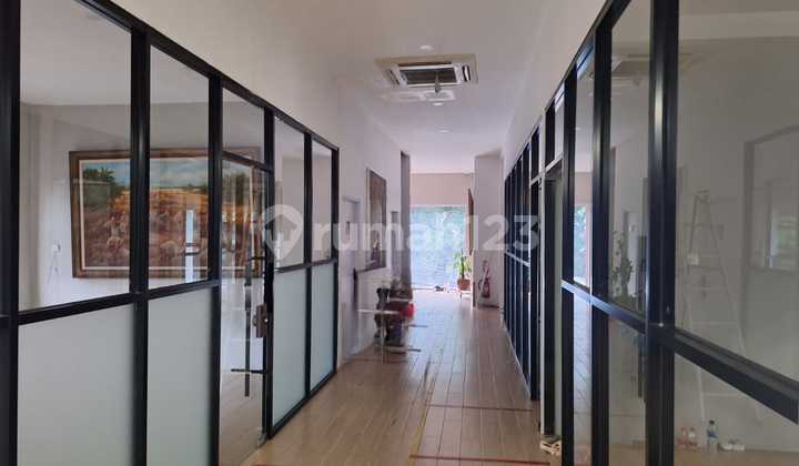 For Rent Commercial Space in Gunawarman, South Jakarta For Rent Commercial Space in Gunawarman, South Jakarta