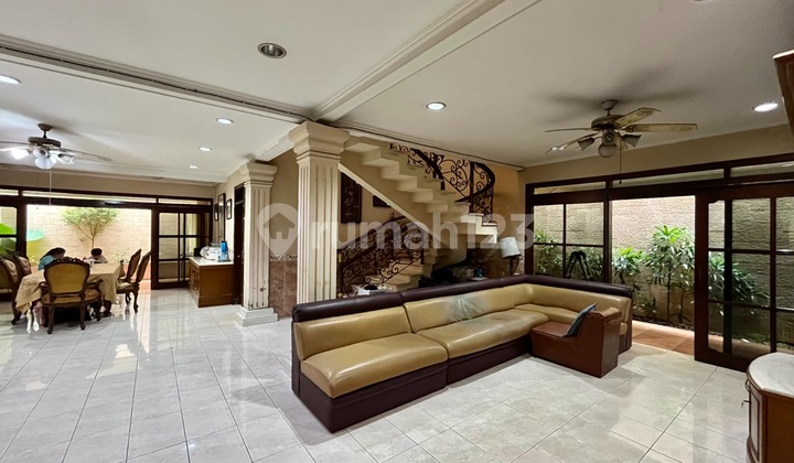 Dijual Rumah di Jalan Garnet Permata Hijau