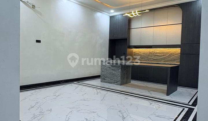 Dijual Rumah Mewah di Grand Kaberaz Jagakarsa (BRAND NEW)