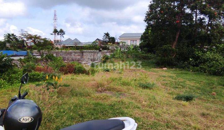 Land for sale on Jalan Beji Suci Seminyak Bali 1