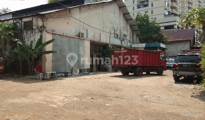 Warehouse for Sale in Mangga Dua, North Jakarta Warehouse for Sale in Mangga Dua, North Jakarta