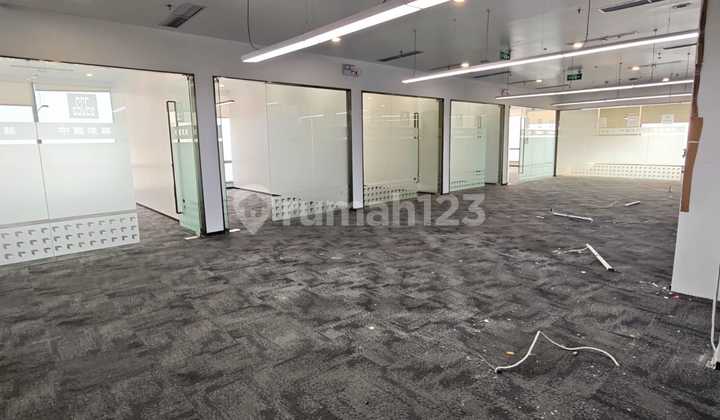 Disewakan Office Space di Soho Capital Disewakan Office Space di Soho Capital