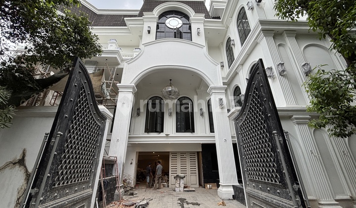 Rumah di Metro Alam Pondok Pinang Jakarta Selatan Rumah di Metro Alam Pondok Pinang Jakarta Selatan